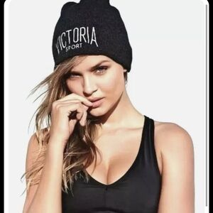 Victoria Secret Beanie Hat Sport Black White One Size Knitted New Women C1